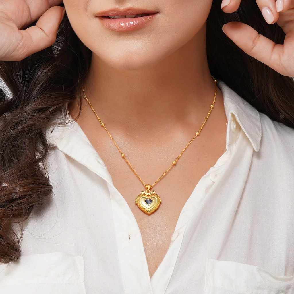 Elegant Heart Pendant Necklace – Timeless Gold Charm